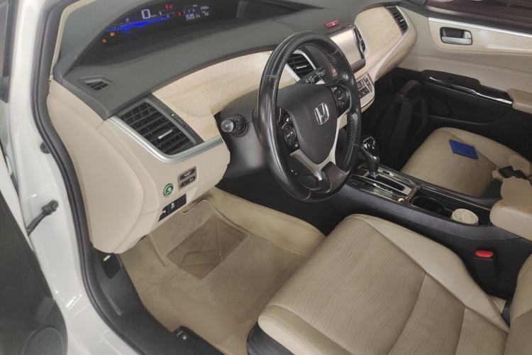 Used Honda Jade 2014 1.8L CVT Luxury Prestige Edition 5 Seats Driver Seat