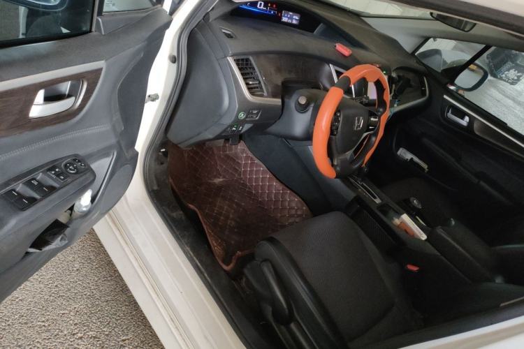 Used Honda Jade 2014 1.8L Automatic Comfort Elite Version 5 Seats Driver Seat