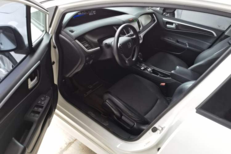 Used Honda Jade 2014 1.8L Automatic Comfort Elite Version 5 Seats Driver Seat