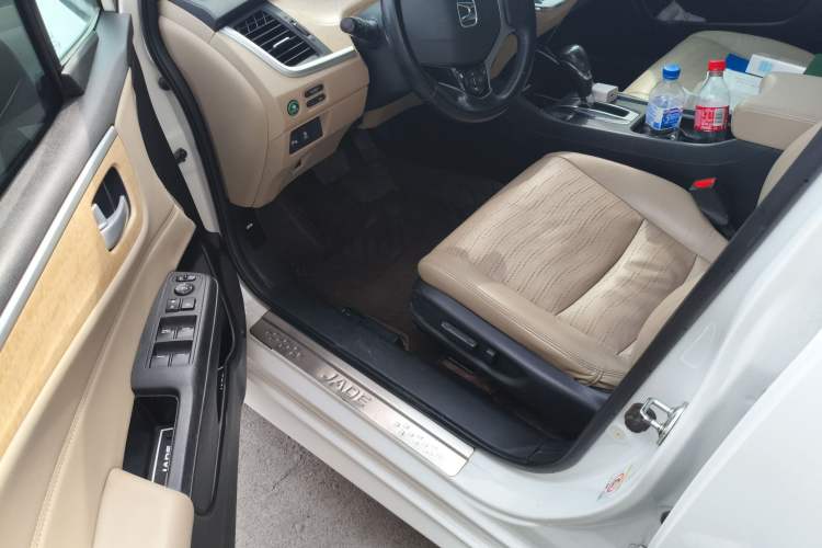 Used Honda Jade 2014 1.8L CVT Luxury Prestige Edition 5 Seats Driver Seat