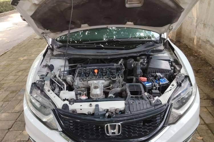 Used Honda Jade 2014 1.8L Automatic Comfort Elite Version 5 Seats Engine Bay