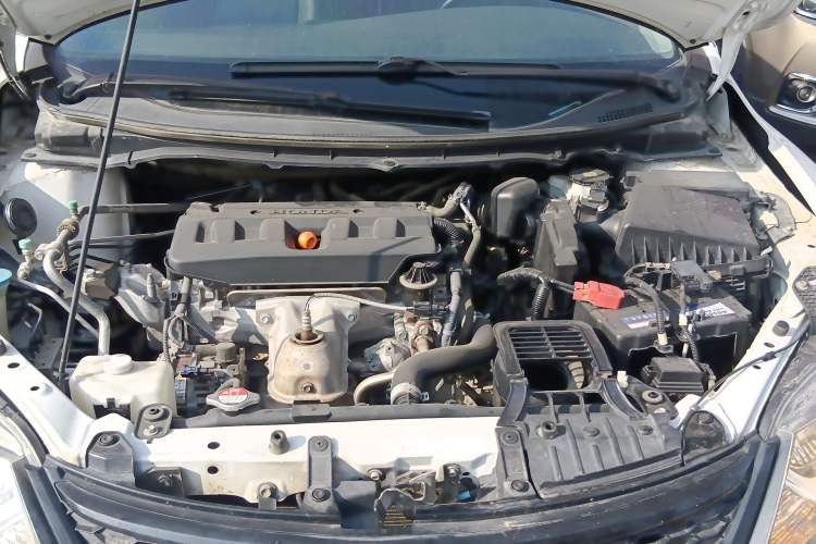 Used Honda Jade 2014 1.8L CVT Luxury Edition 5 seats Engine Bay