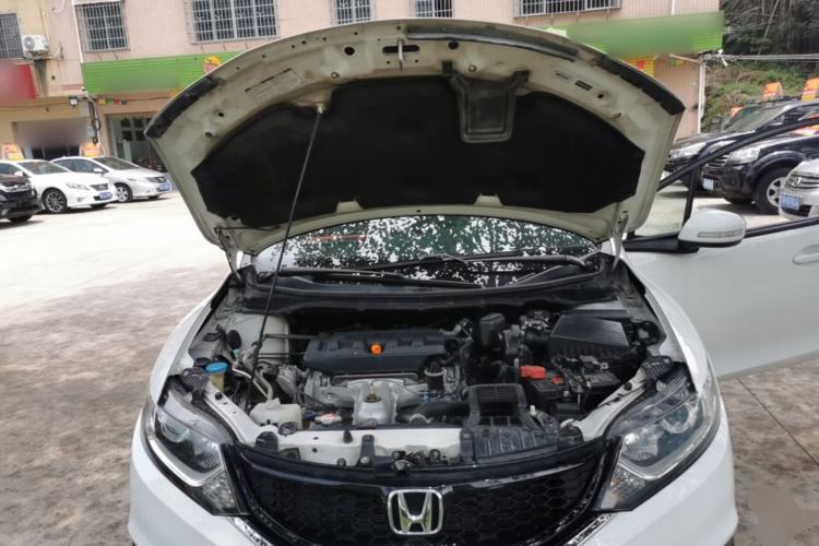 Used Honda Jade 2014 1.8L Automatic Comfort Elite Version 5 Seats Engine Bay