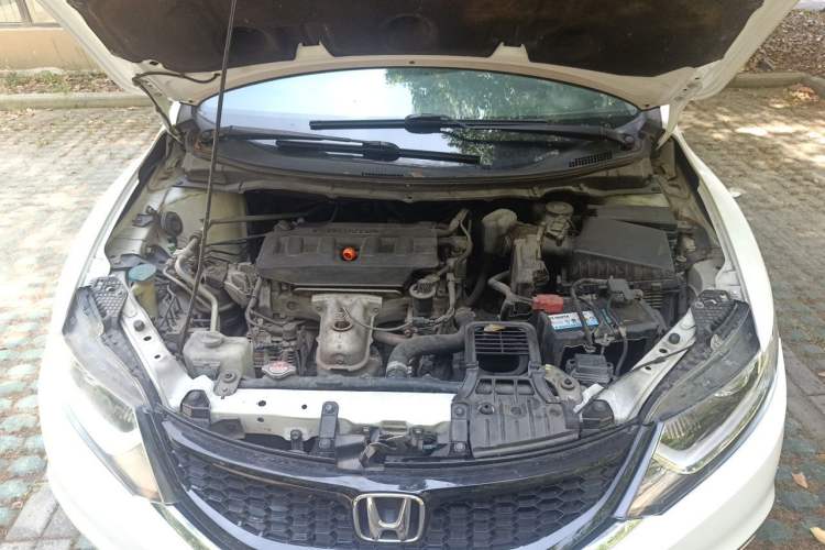 Used Honda Jade 2014 1.8L Automatic Comfort Elite Version 5 Seats Engine Bay