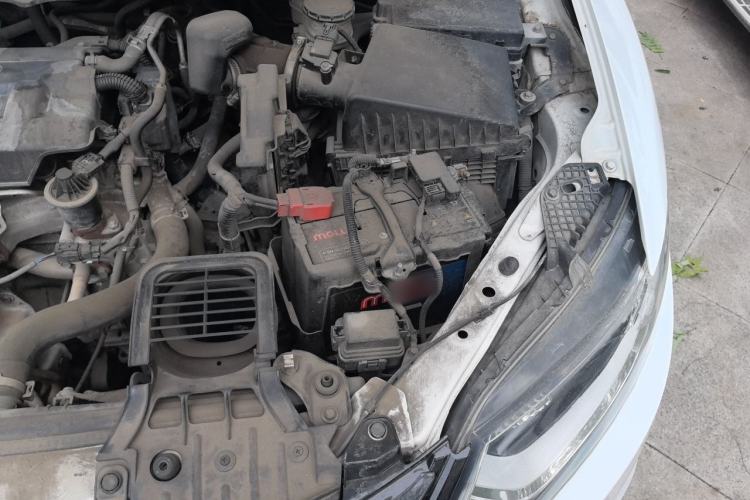 Used Honda Jade 2014 1.8L Automatic Comfort Elite Version 5 Seats Engine Bay Left