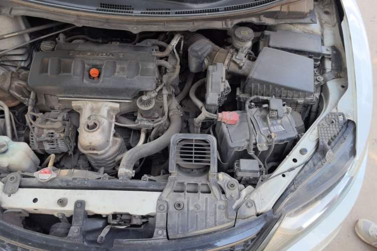 Used Honda Jade 2014 1.8L Automatic Comfort Elite Version 5 Seats Engine Bay Left