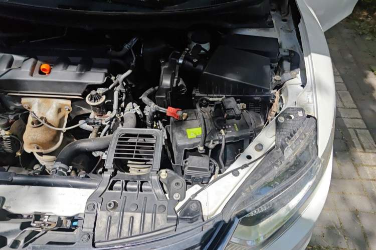Used Honda Jade 2014 1.8L Automatic Comfort Elite Version 5 Seats Engine Bay Left