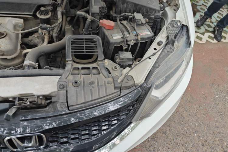 Used Honda Jade 2014 1.8L CVT Luxury Edition 5 seats Engine Bay Left