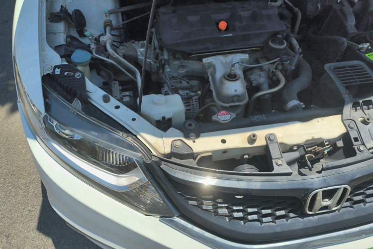 Used Honda Jade 2014 1.8L CVT Luxury Edition 5 seats Engine Bay Right