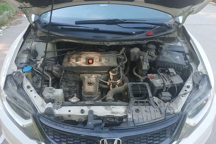 Used Honda Jade 2014 1.8L Automatic Comfort Elite Version 5 Seats Engine Bay