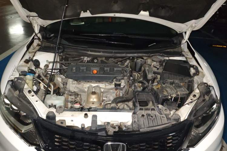Used Honda Jade 2014 1.8L CVT Luxury Prestige Edition 5 Seats Engine Bay