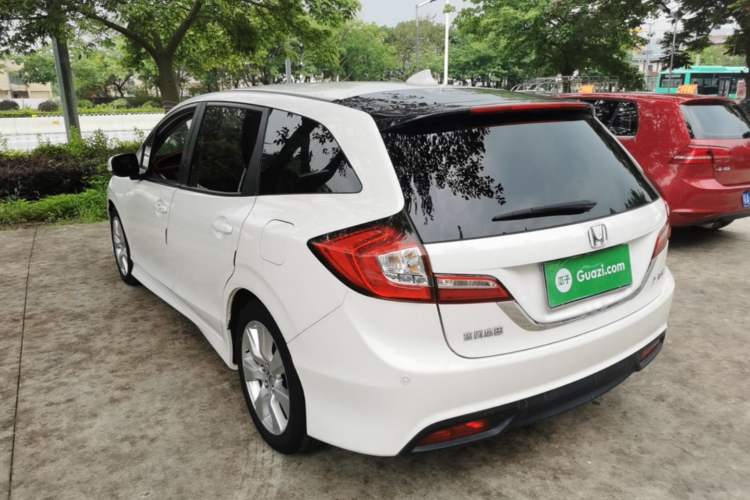Used Honda Jade 2014 1.8L Automatic Comfort Elite Version 5 Seats Exterior 2
