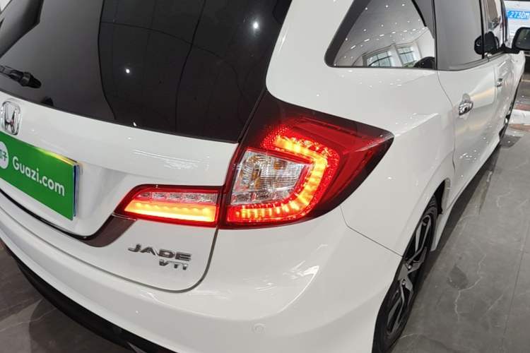 Used Honda Jade 2014 1.8L CVT Luxury Prestige Edition 5 Seats Exterior 3