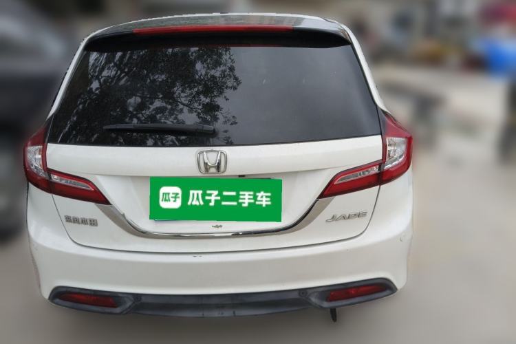 Used Honda Jade 2014 1.8L Automatic Comfort Elite Version 5 Seats Exterior 4