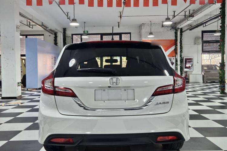 Used Honda Jade 2014 1.8L Automatic Comfort Elite Version 5 Seats Exterior 4