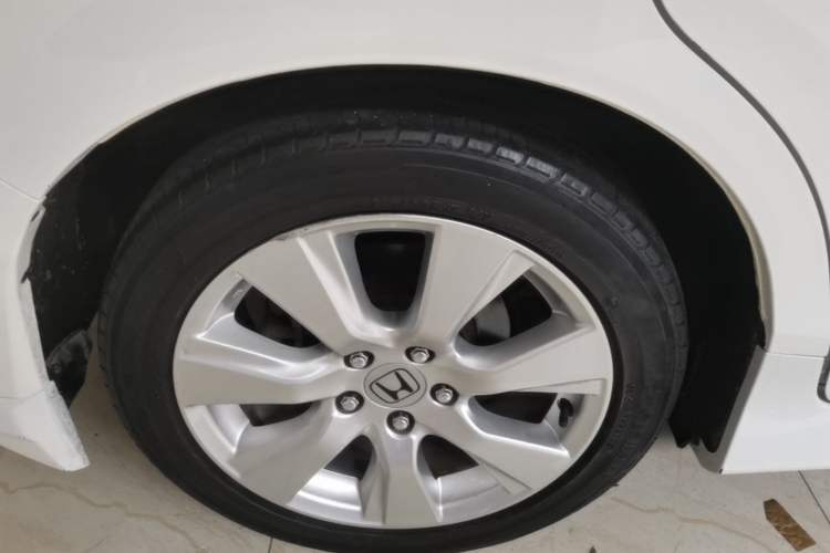 Used Honda Jade 2014 1.8L Automatic Comfort Elite Version 5 Seats Exterior 5