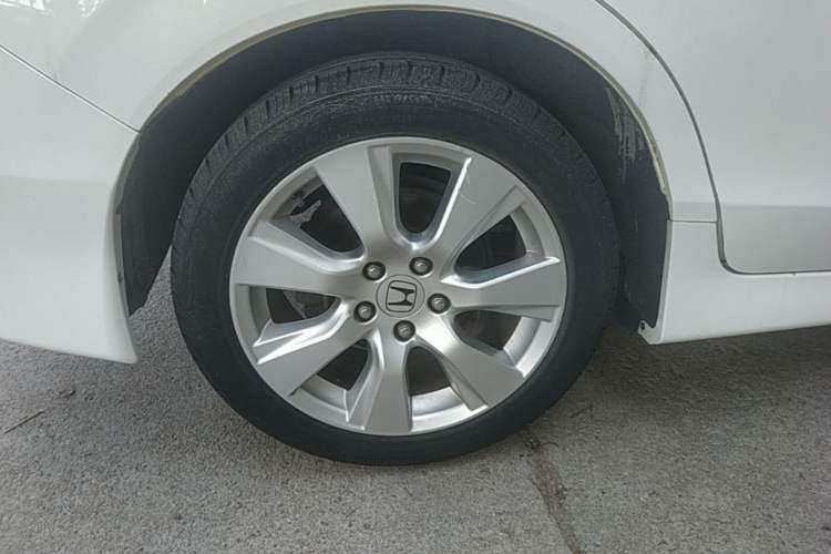 Used Honda Jade 2014 1.8L Automatic Comfort Elite Version 5 Seats Exterior 5