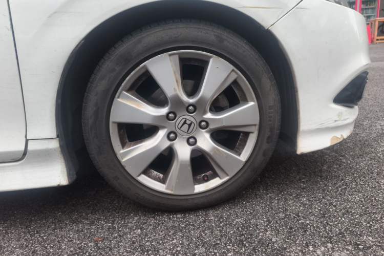 Used Honda Jade 2014 1.8L Automatic Comfort Elite Version 5 Seats Exterior 7