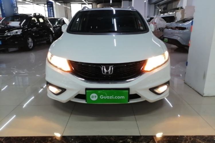 Used Honda Jade 2014 1.8L Automatic Comfort Elite Version 5 Seats Front