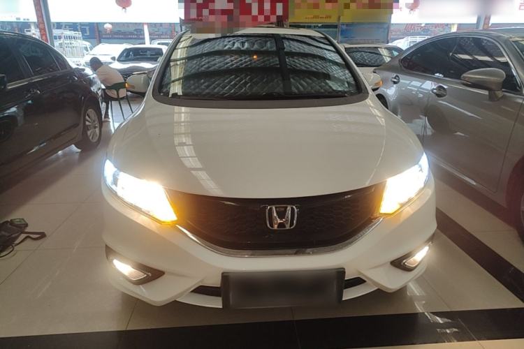 Used Honda Jade 2014 1.8L Automatic Comfort Elite Version 5 Seats Front
