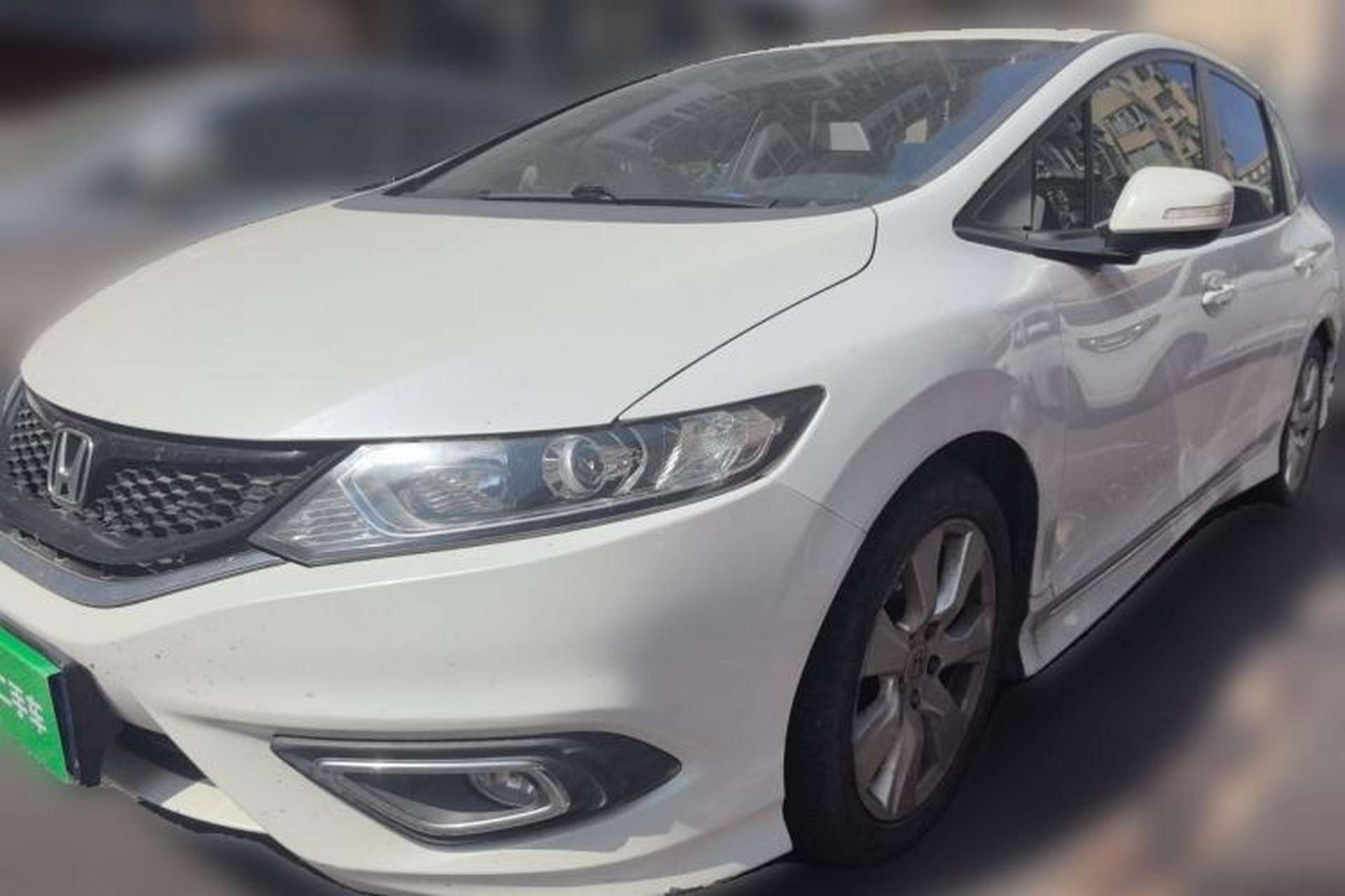 Used Honda Jade 2014 1.8L Automatic Comfort Elite Version 5 Seats Front Left 45 Deg