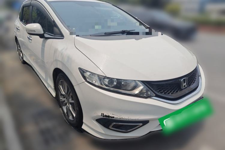 Used Honda Jade 2014 1.8L Automatic Comfort Elite Version 5 Seats Front Right 45 Deg