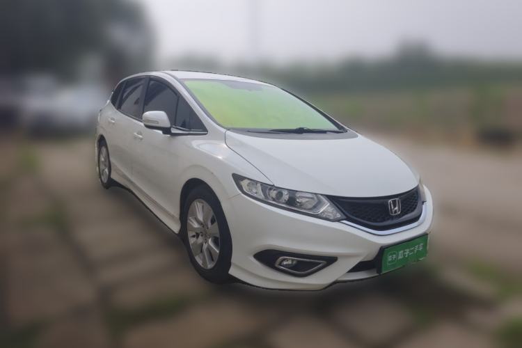 Used Honda Jade 2014 1.8L Automatic Comfort Elite Version 5 Seats Front Right 45 Deg