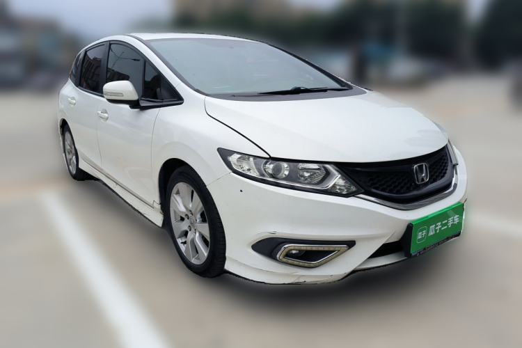 Used Honda Jade 2014 1.8L Automatic Comfort Elite Version 5 Seats Front Right 45 Deg