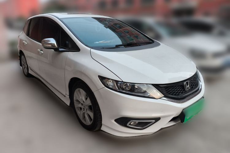 Used Honda Jade 2014 1.8L Automatic Comfort Elite Version 5 Seats Front Right 45 Deg