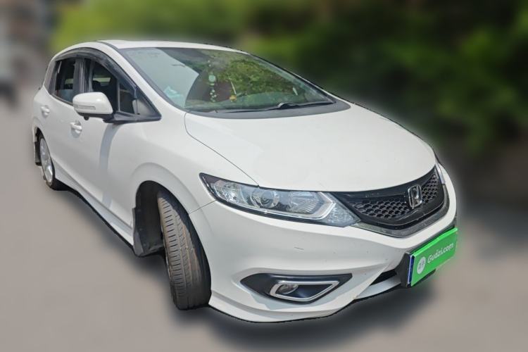 Used Honda Jade 2014 1.8L Automatic Comfort Elite Version 5 Seats Front Right 45 Deg