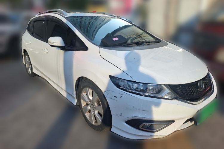 Used Honda Jade 2014 1.8L Automatic Comfort Elite Version 5 Seats Front Right 45 Deg