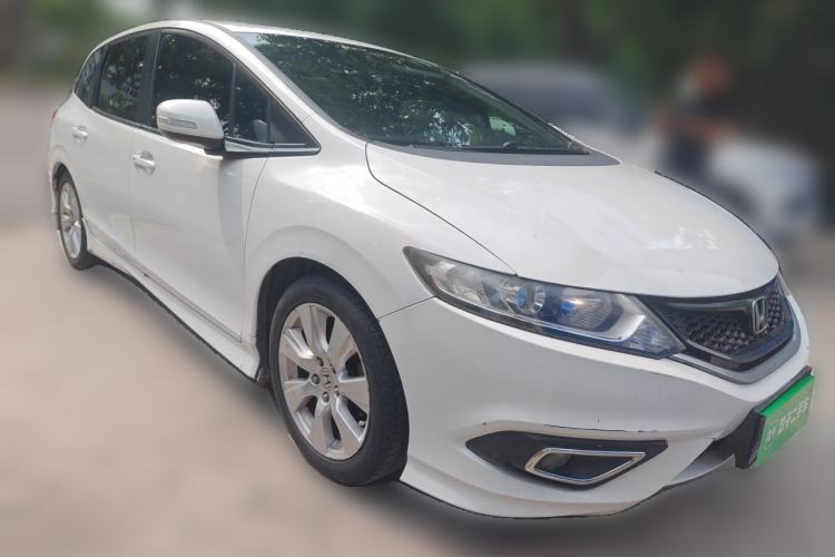 Used Honda Jade 2014 1.8L Automatic Comfort Elite Version 5 Seats Front Right 45 Deg