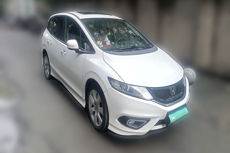 Used Honda Jade 2014 1.8L Automatic Comfort Elite Version 5 Seats Front Right 45 Deg