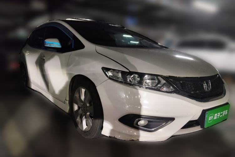 Used Honda Jade 2014 1.8L Automatic Comfort Elite Version 5 Seats Front Right 45 Deg