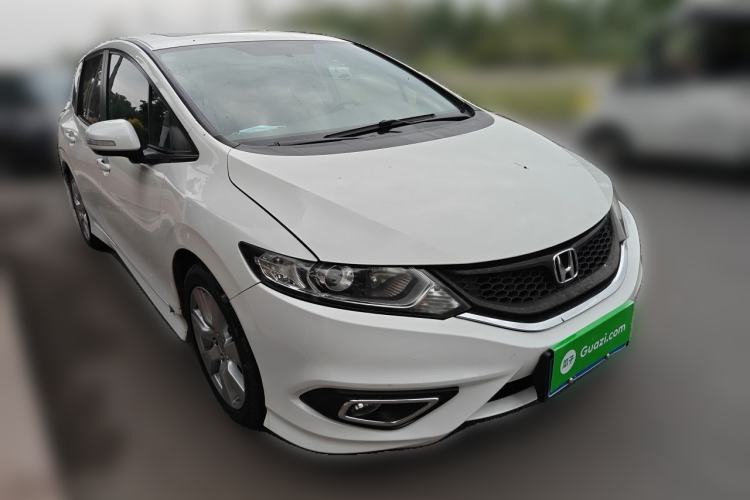 Used Honda Jade 2014 1.8L Automatic Comfort Elite Version 5 Seats Front Right 45 Deg