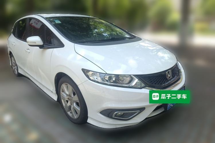 Used Honda Jade 2014 1.8L Automatic Comfort Elite Version 5 Seats Front Right 45 Deg