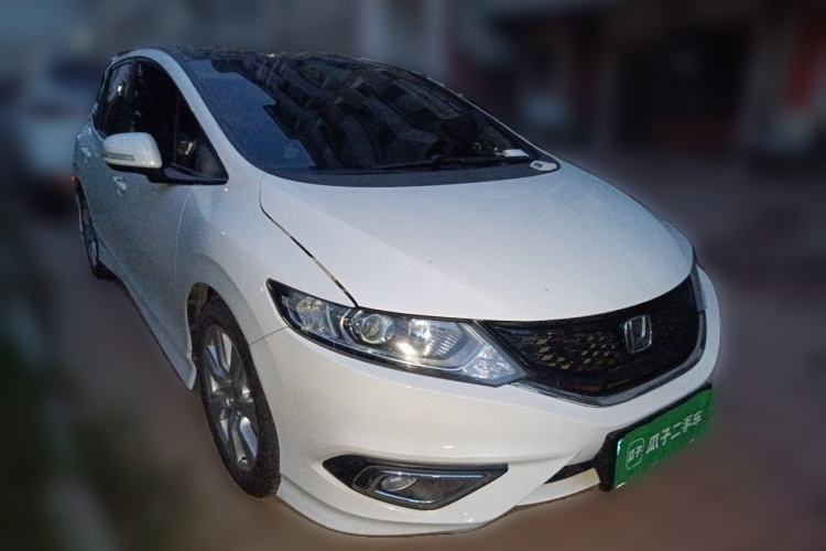 Used Honda Jade 2014 1.8L Automatic Comfort Elite Version 5 Seats Front Right 45 Deg
