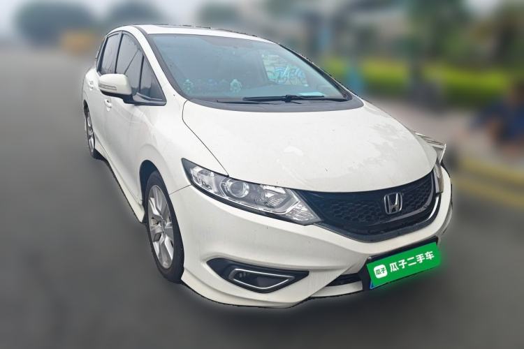 Used Honda Jade 2014 1.8L Automatic Comfort Elite Version 5 Seats Front Right 45 Deg