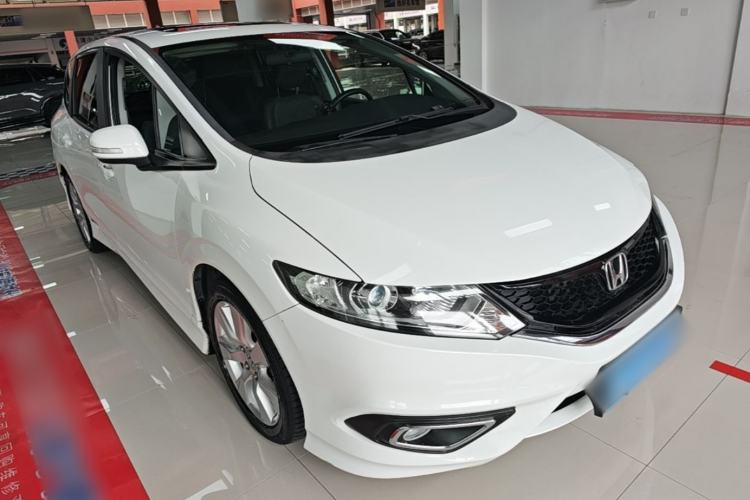 Used Honda Jade 2014 1.8L Automatic Comfort Elite Version 5 Seats Front Right 45 Deg
