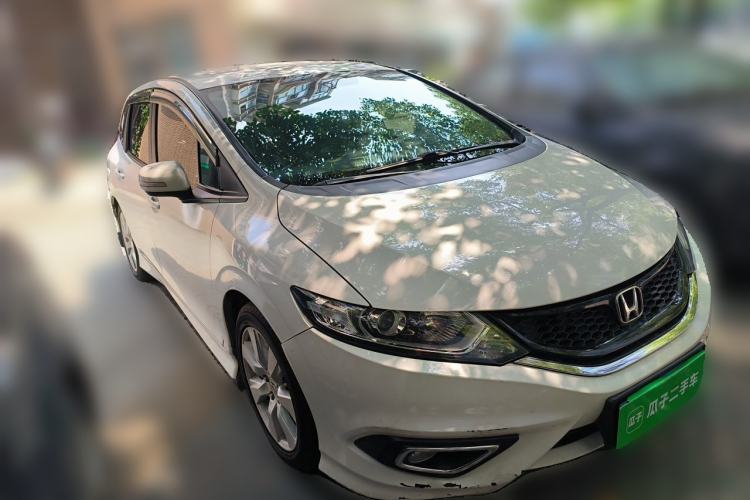 Used Honda Jade 2014 1.8L Automatic Comfort Elite Version 5 Seats Front Right 45 Deg