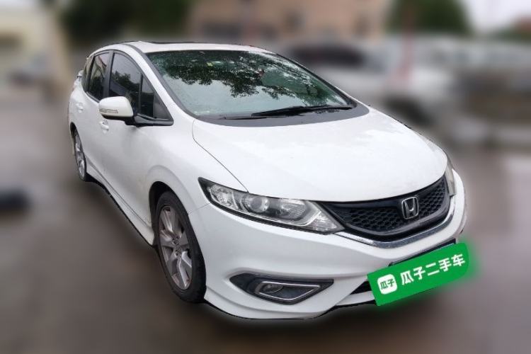 Used Honda Jade 2014 1.8L Automatic Comfort Elite Version 5 Seats Front Right 45 Deg