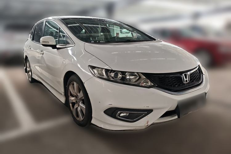 Used Honda Jade 2014 1.8L Automatic Comfort Elite Version 5 Seats Front Right 45 Deg