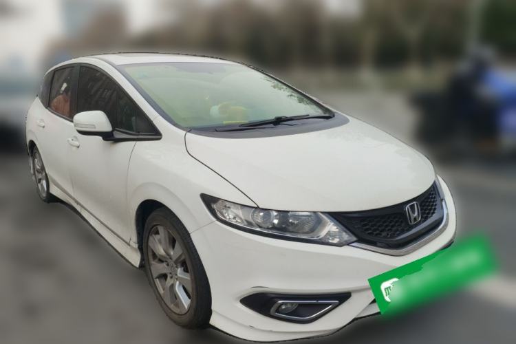 Used Honda Jade 2014 1.8L Automatic Comfort Elite Version 5 Seats Front Right 45 Deg
