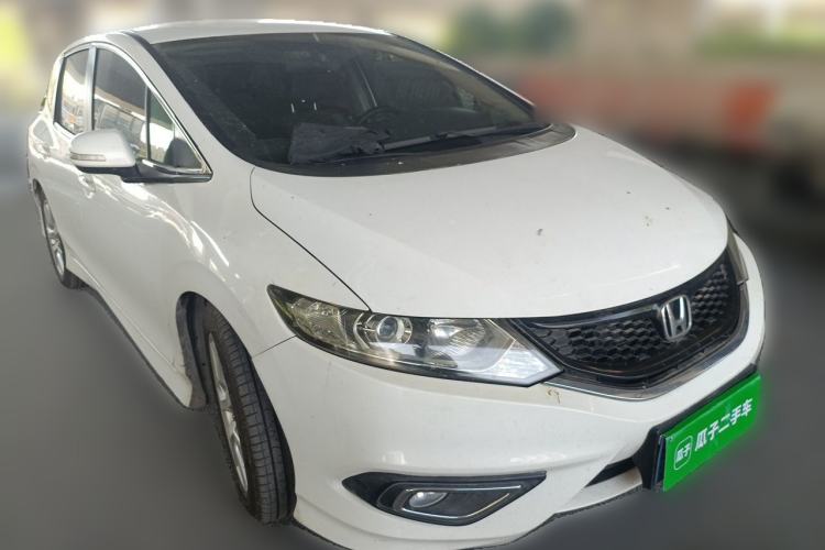 Used Honda Jade 2014 1.8L Automatic Comfort Elite Version 5 Seats Front Right 45 Deg