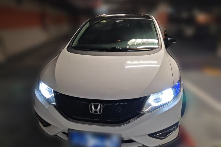 Used Honda Jade 2014 1.8L Automatic Comfort Elite Version 5 Seats Front
