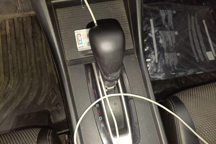 Used Honda Jade 2014 1.8L Automatic Comfort Elite Version 5 Seats Gear Lever