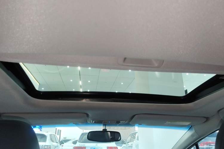Used Honda Jade 2014 1.8L CVT Luxury Prestige Edition 5 Seats Headliner