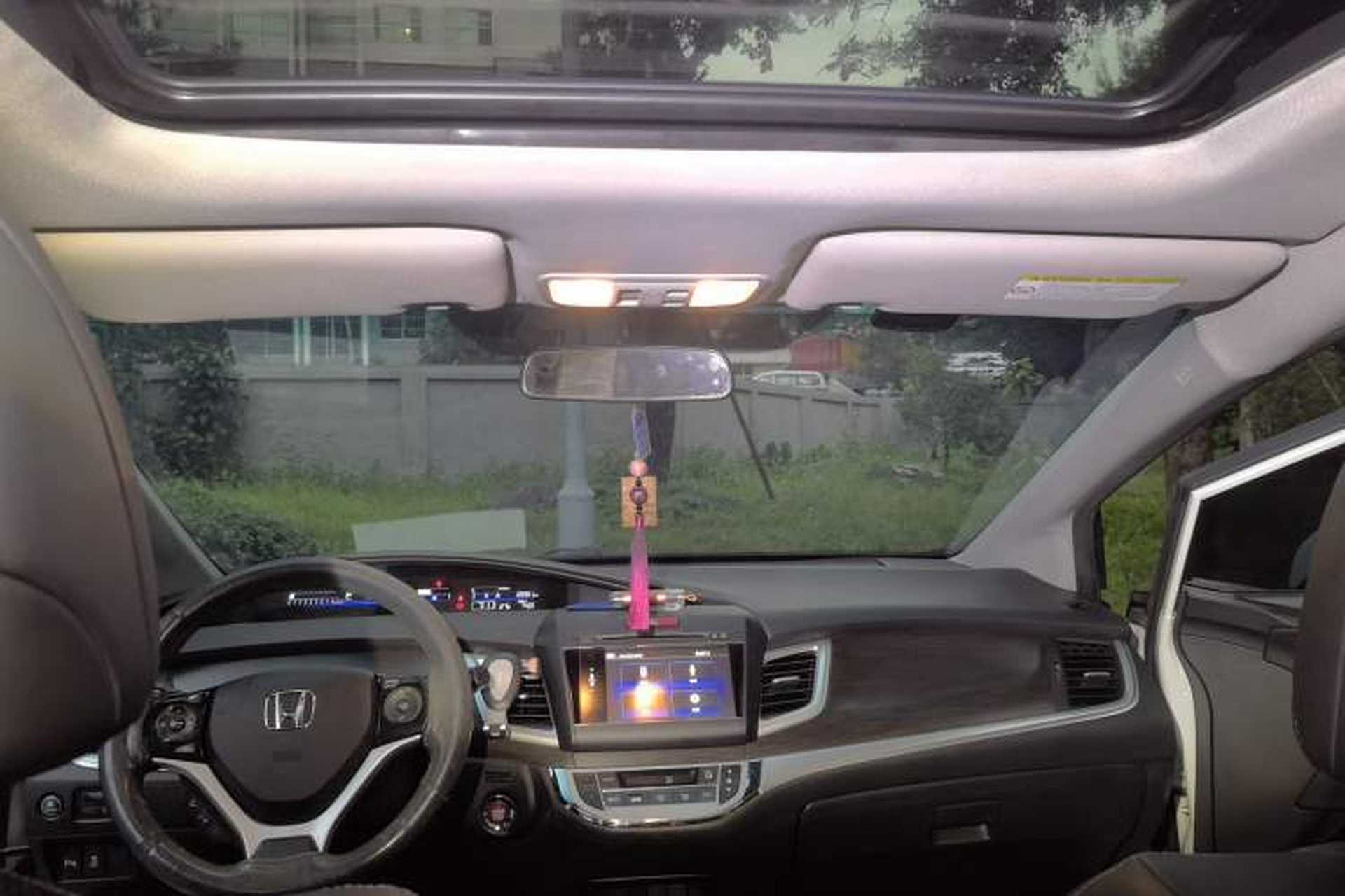 Used Honda Jade 2014 1.8L CVT Luxury Prestige Edition 5 Seats Headliner