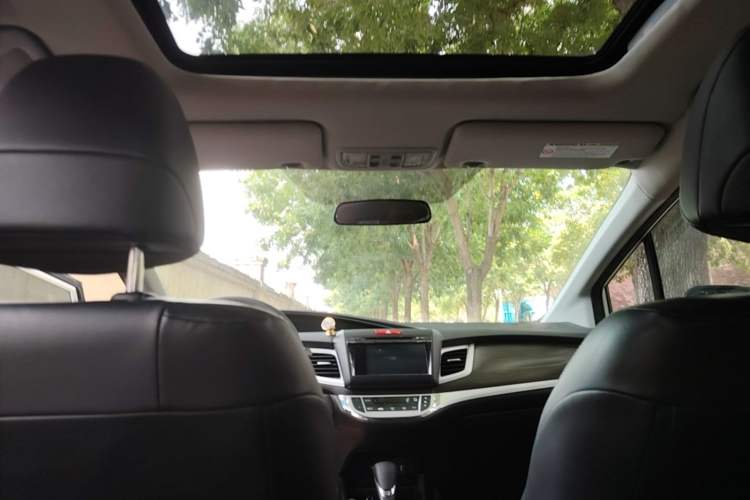 Used Honda Jade 2014 1.8L Automatic Comfort Elite Version 5 Seats Headliner