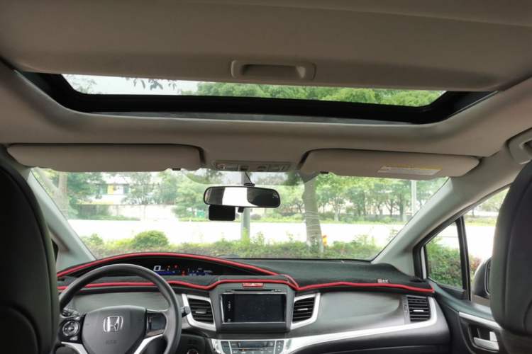 Used Honda Jade 2014 1.8L Automatic Comfort Elite Version 5 Seats Headliner